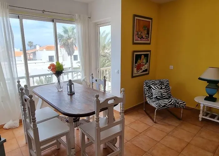 Apartamento Gilda: Beautiful Spacious Apartment. Seaview From Rooftop Terrace *