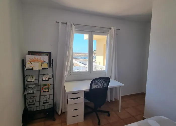 Gilda: Beautiful Spacious Apartment. Seaview From Rooftop Terrace Lejlighed *