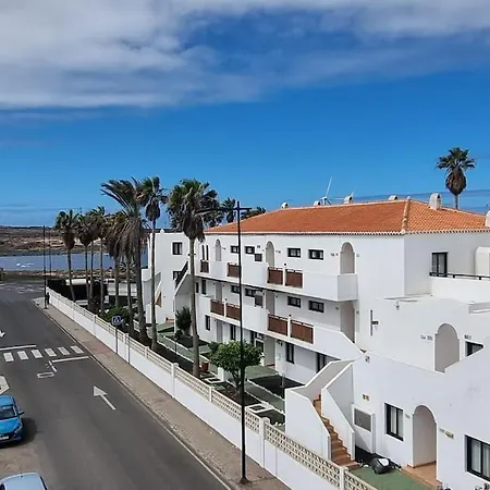 Gilda: Beautiful Spacious Apartment. Seaview From Rooftop Terrace Corralejo