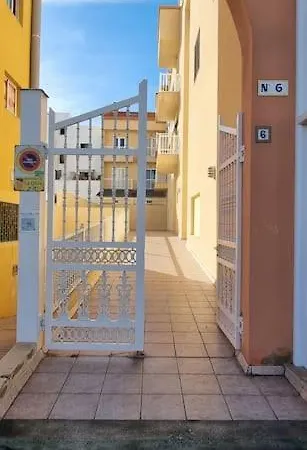 Gilda: Beautiful Spacious Apartment. Seaview From Rooftop Terrace * コラレホ