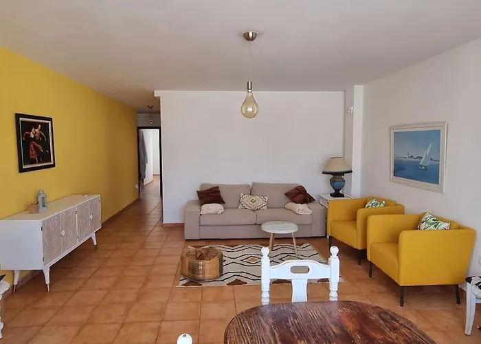 Gilda: Beautiful Spacious Apartment. Seaview From Rooftop Terrace Appartement Corralejo